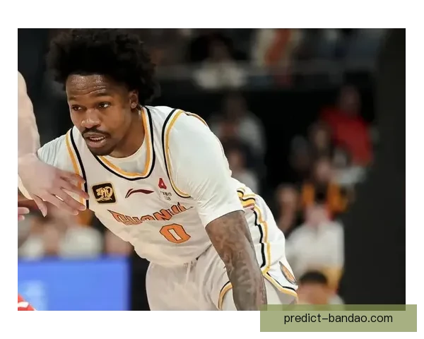 CBA上海逆袭山西终结对手连胜古德温31分7篮板强势回归破旧主防线 CBA上海逆袭山西终结对手连胜古德温31分7篮板强势回归破旧主防线
